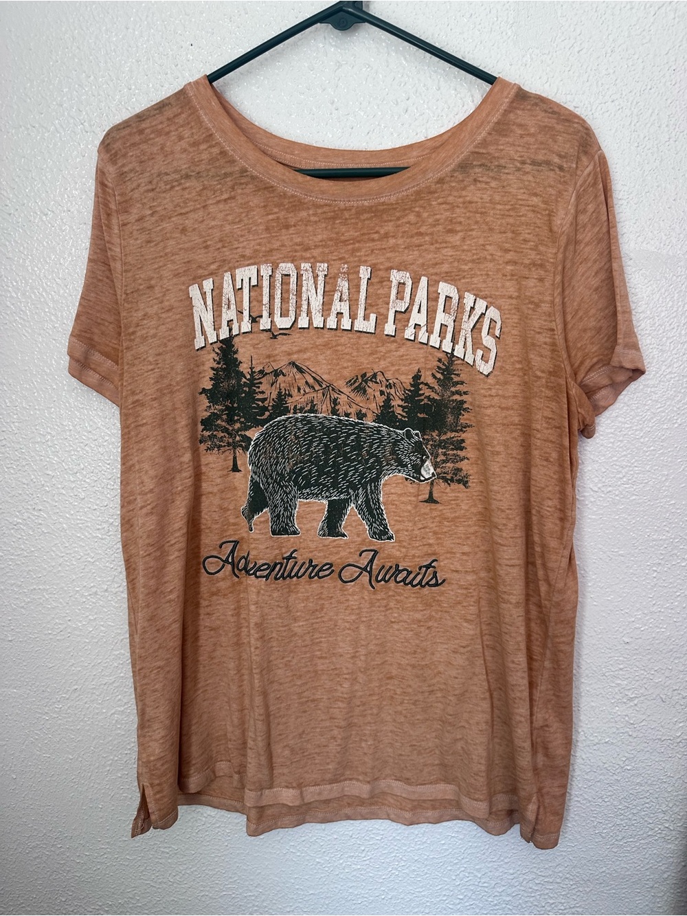 Maurice’s Women’s Large Orange Rust Brown Soft Burnout Graphic Tee T Shirt